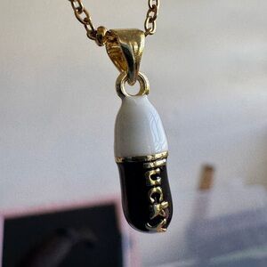 Lucky pill Necklace